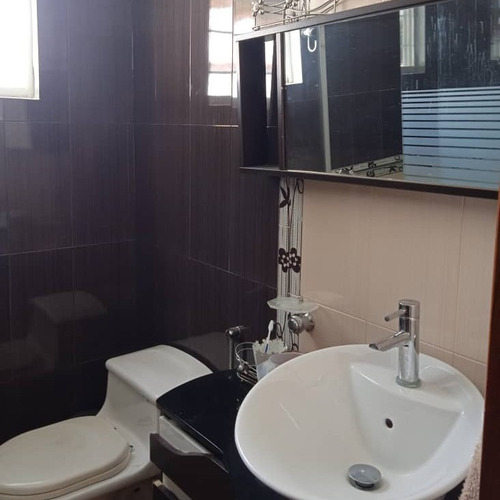 Imagen 15 de 18 de Townhouse En Venta Urb Colinas De Carrizal