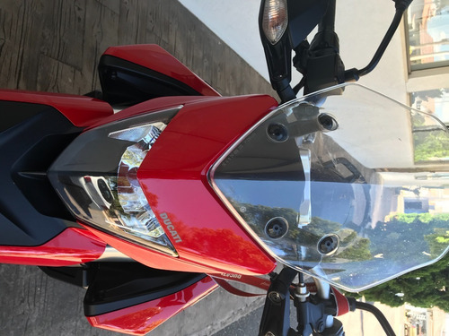 Imagem 14 de 15 de Ducati Hypermotard 821 2015/2016