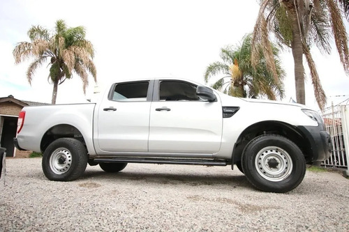 Imagen 2 de 10 de Ford Ranger Xl 2.5 Nafta 4x2