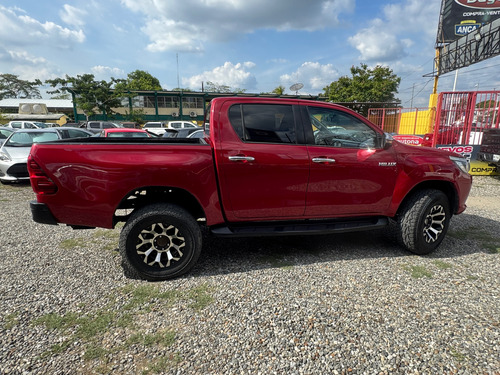 Toyota Hilux 2.8 Tdi Cabina Doble At