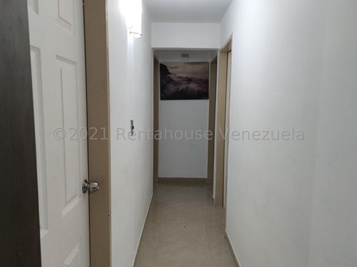 Imagen 10 de 27 de Apartamento En Venta En Guatire Terrazas De San Pedro 21-24314 Tlf 04129915337