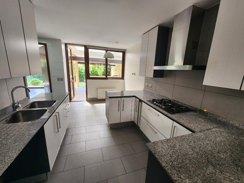 Condominio Los Bravos Excelente Oportunidad Impecable