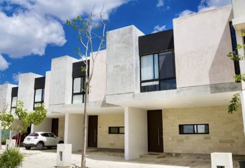 Imagen 28 de 30 de Townhouse En Renta En Privada Návita, Sta. Gertrudis Copó. 2