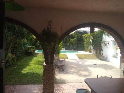 Imagen 1 de 23 de Se Vende Casa 4 Dormitorios Y Pileta. Oportunidad! Bajo De Precio