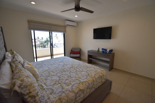 Condominio En Blue Marlin - 3 Recámaras, Vista Al Mar - Ideal Para Vivir O Invertir - $5,900,000 Mxn