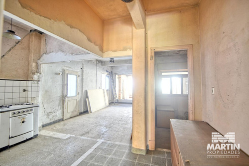 Casa A Reciclar De 277 M2.