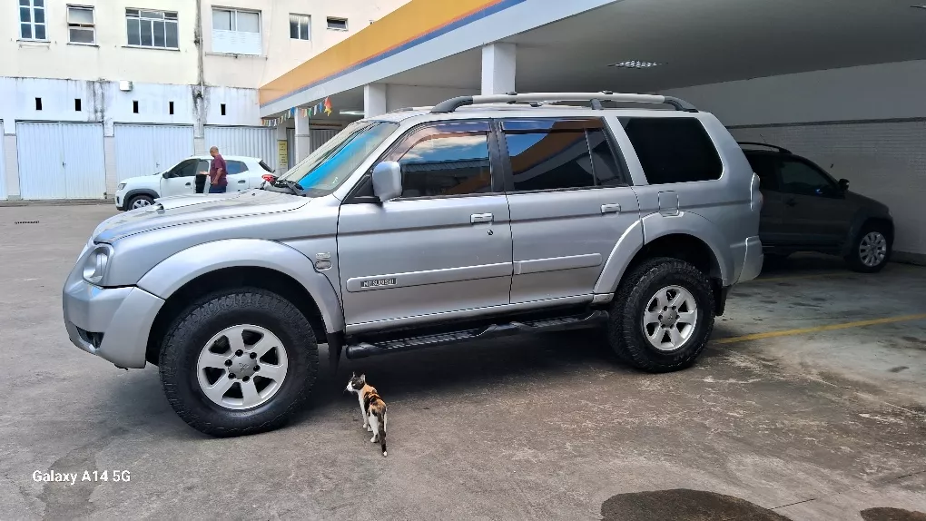 Mitsubishi Pajero Sport 2.5 4x4 5p