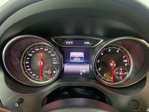 Imagen 22 de 25 de Mercedez Benz Clase Gla 200 Urban 1.6