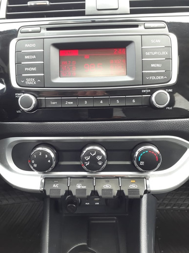 Kia Rio 5