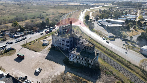 Imagen 27 de 30 de En Venta El Castillo De Cañuelas
