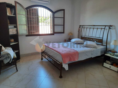 Imagem 11 de 27 de Sobrado Com 5 Dormitórios À Venda, 160 M² Por R$ 1.200.000,00 - R D Moullin - São Sebastião/sp - So0425