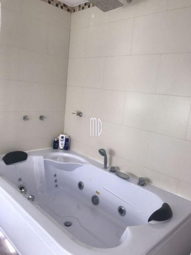 2- Ref: 6438