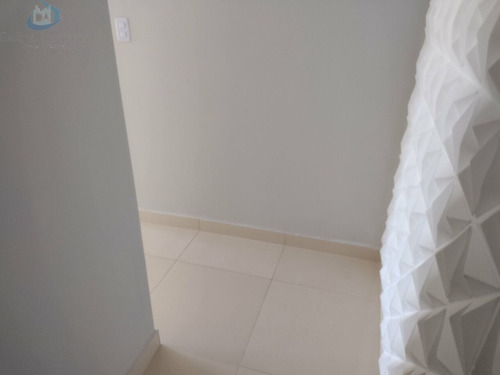 Imagem 4 de 15 de Linda Casa Sobreposta Alta, Em Condomínio, Sendo 2 Dormitórios, 1 Vaga, Com Sacada, No Tude Bastos. - Si1822