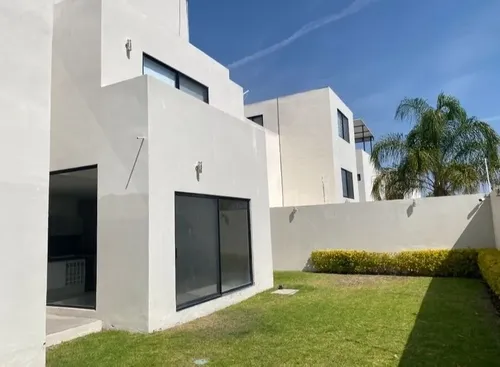 Casa En Venta Gala Juriquilla , Queretaro. Con Jardin, Cuarto De Servicio - foto 1