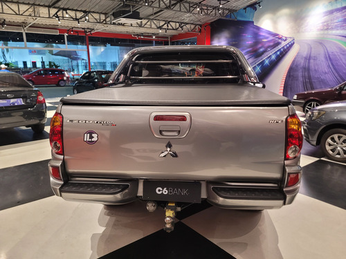 Mitsubishi L200 3.2 Triton Hpe Cab. Dupla 4x4 Aut. 4p