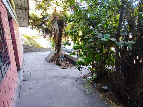 Propiedad En Venta En Huechuraba 7d | 3b | 3e