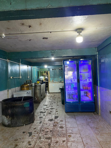 Imagen 2 de 12 de Belkliag/ Vende Fondo De Comercio (cachapera) En Ricardo Urriera Valencia (afbr)