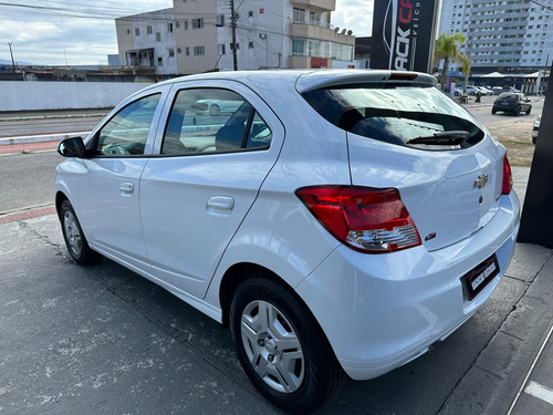 Chevrolet Onix 1.0