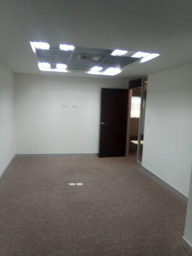 #1540 Oficinas De 60m2, El Rosal - Caracas.