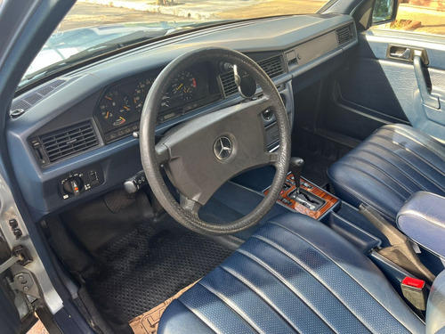 Mercedes-Benz 190 2.3 E