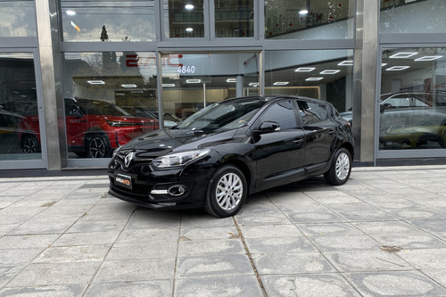 Renault Mégane III 1.6 Ph2 Luxe Pack 111cv