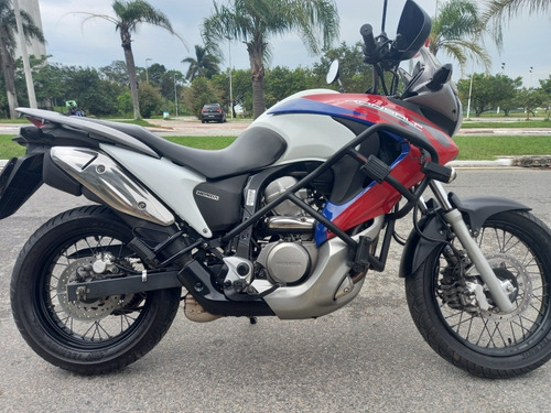 Imagem 2 de 9 de Honda Transalp 700v