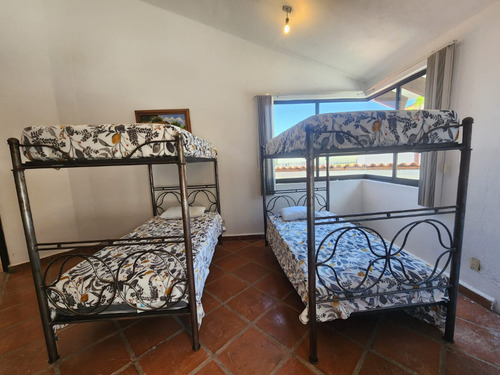 Venta Casa Nochebuena Con Alberca Climatizada Y Vistas Expectaculares En Todos Sus Espacios Con Todos Los Servicios Dentro De Fracc Rancho San Diego Ixtapan De La Sal Edomex