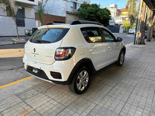 Imagen 6 de 16 de Renault Sandero Stepway 1.6 Privilege /// 2016 - 86.000km