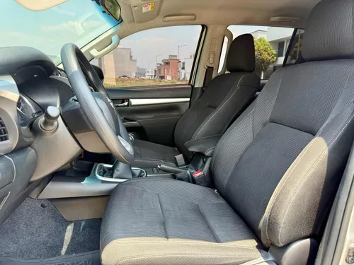 Toyota Hilux 2.7 Gasolina 4x4