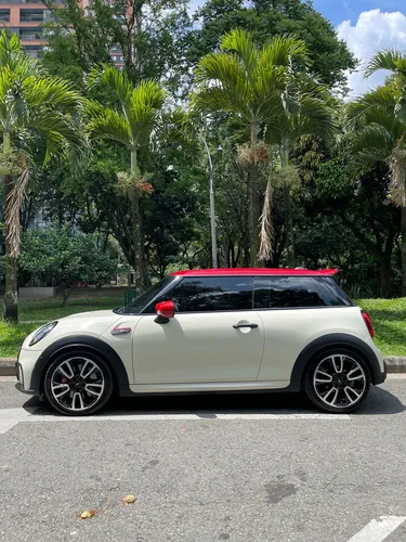 Mini John Cooper Works Iconic 2.0 Turbo Automático