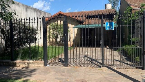 Casa Chalet  En Venta En Derqui, Pilar, G.b.a. Zona Norte