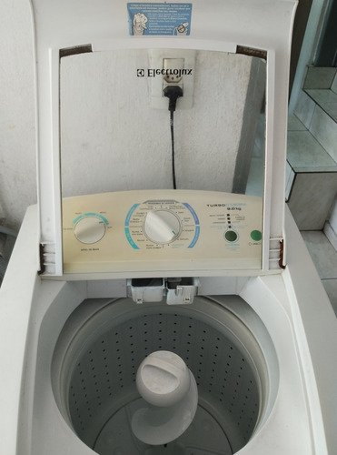 Máquina De Lavar Roupa 
