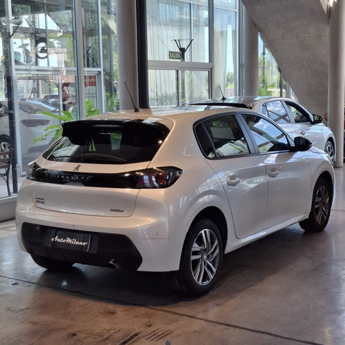 Peugeot 208 1.6 Feline Tiptronic