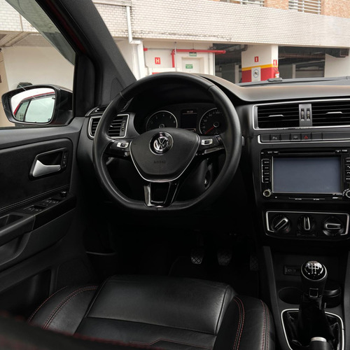 Volkswagen Fox 1.6 Run Total Flex 5p