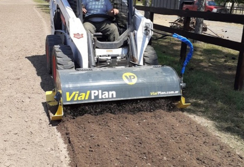 Implemento Rotovator Minicargadora Vialplan, Bobcat