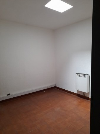 Imagen 4 de 12 de Excelente Piso Con Oficinas En Bernal Centro, Inmejorable Ubicación