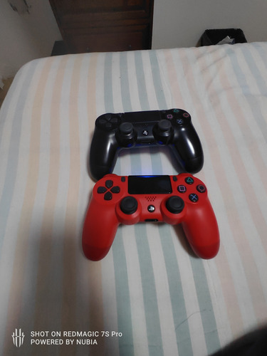 Playstation 4 - 500 Gb Slim Con Juegos Y 2 Controles (Usado)