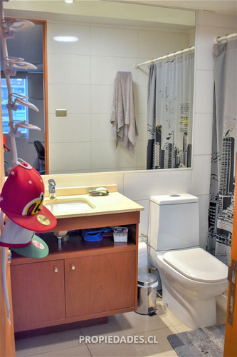 Departamento En Venta De 4 Dorm. En Lo Barnechea