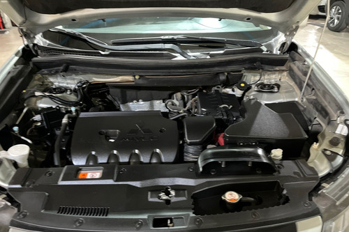 Mitsubishi Outlander (IN) 2.0 GLX AT 4X2
