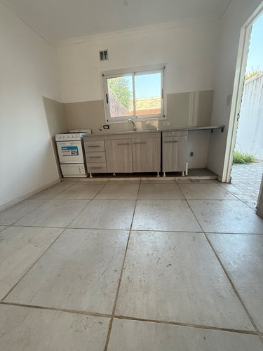 Casa En Venta Ubicado En Adrogué, Almirante Brown, G.b.a. Zona Sur
