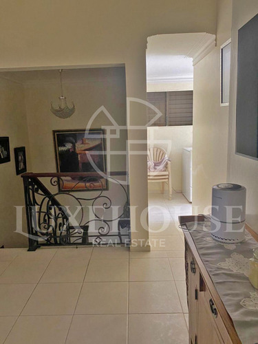 Imagen 7 de 15 de Penthouse De 250 Mtrs Con Jacuzzi. Revestido En Caoba En Sala, Estar, Comedor Y Habitación Principal. Con Excelente Ubicación Cerca De Supermercados, Ferreterías, En La Moraleja (eaa-003)