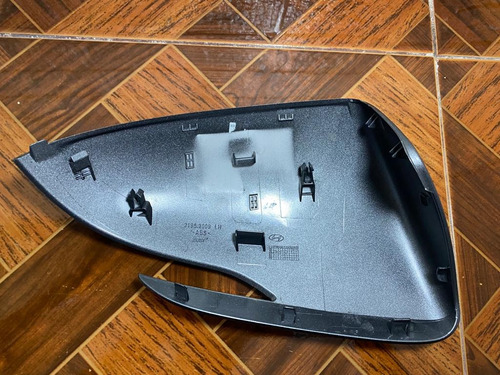 Cubre Espejo Elantra 2017 2018 2019 2020 C/lampara L/volante (Usado)