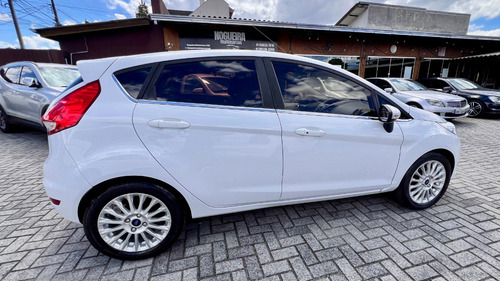 Ford Fiesta 1.6 16v Titanium Flex Powershift 5p