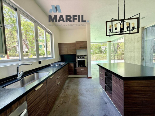 Hermosa Residencia Con Alberca En Venta En Condominio Privado Las Parotas Colima