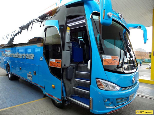 Imagen 8 de 15 de Bus Hino Fc9jl7z