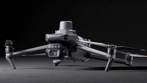 Drone Dji Mavic 3m Com Dual Câmera 4k Cinza + Kit Fly More