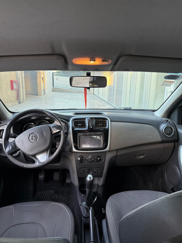 Renault Logan 1.6 Privilege Plus 105cv