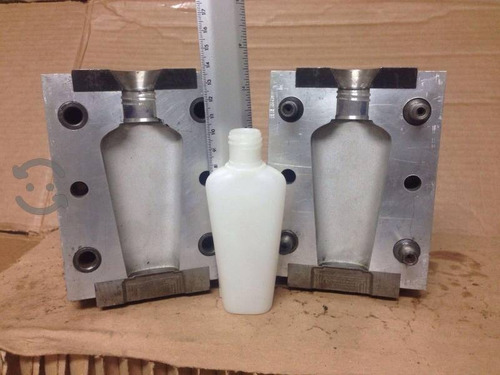 Moldes Para Inyeccion Y Soplado De Plastico En Facilidades (Usado)