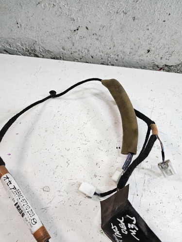 Arnes Conector Puerta Trasera Mazda 3 Speed 10-13 Cada/uno (Usado)
