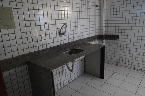 Imagem 8 de 10 de Apartamentos - Ref: V1835